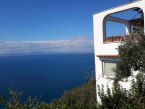  Villa Ambrosio  Вико-Экуенсе
